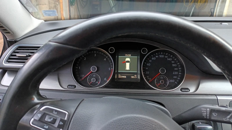 VW Passat, снимка 6 - Автомобили и джипове - 52433556