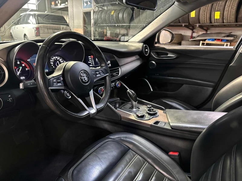 Alfa Romeo Giulia * Ti * CARFAX * БЕЗ ПЪРВОНАЧАЛНА ВНОСКА, снимка 5 - Автомобили и джипове - 52852137