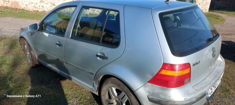 VW Golf, снимка 2 - Автомобили и джипове - 53180493