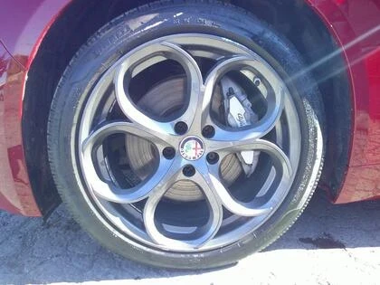 Alfa Romeo Giulia 2.0L| AWD| ПАНОРАМА| НАВИГАЦИЯ| ЗАДНА КАМЕРА - изображение 7