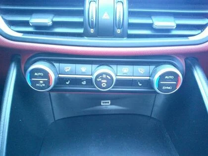 Alfa Romeo Giulia 2.0L| AWD| | |   | Mobile.bg   12