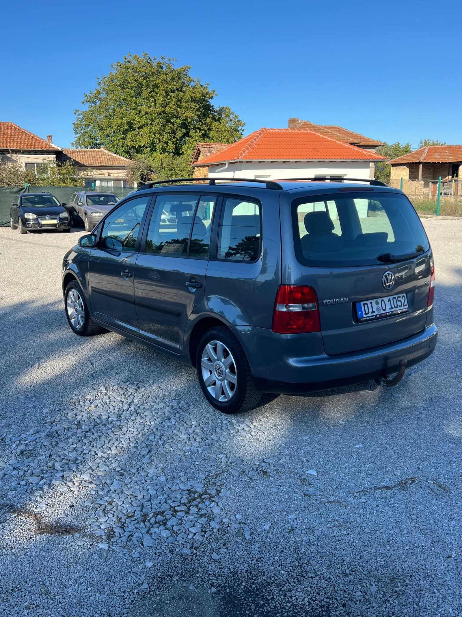 VW Touran 1.9 тди 7места - изображение 3