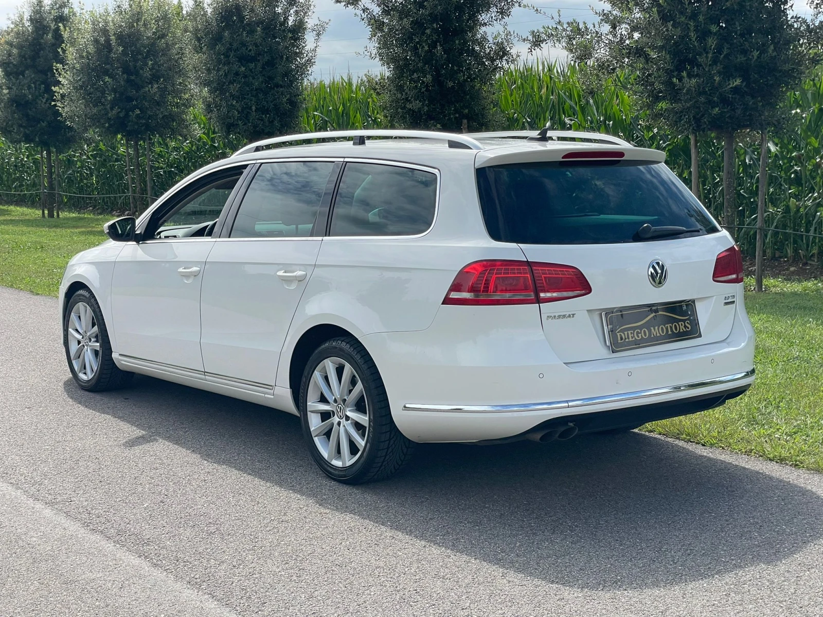 VW Passat 2 0TDI NAVI KOJA LED  PODGREV 4X4 - изображение 2