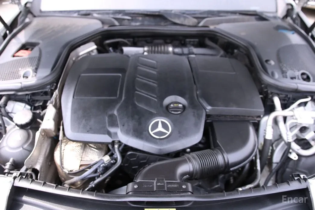 Mercedes-Benz E 220 E Class W213 E220D Avantgarde - изображение 6