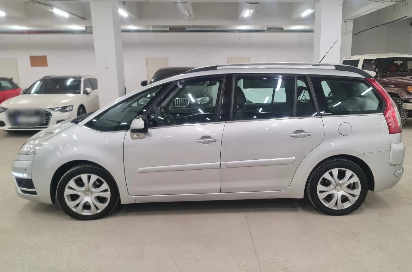Citroen Grand C4 Picasso 2.0 HDI - изображение 2