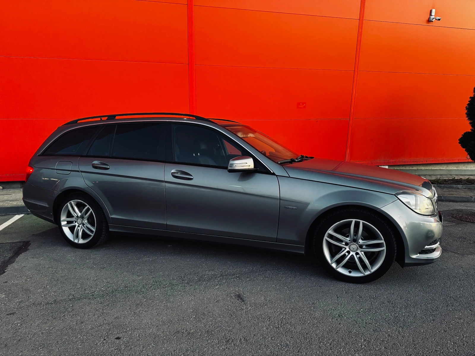 Mercedes-Benz C 220  - изображение 2