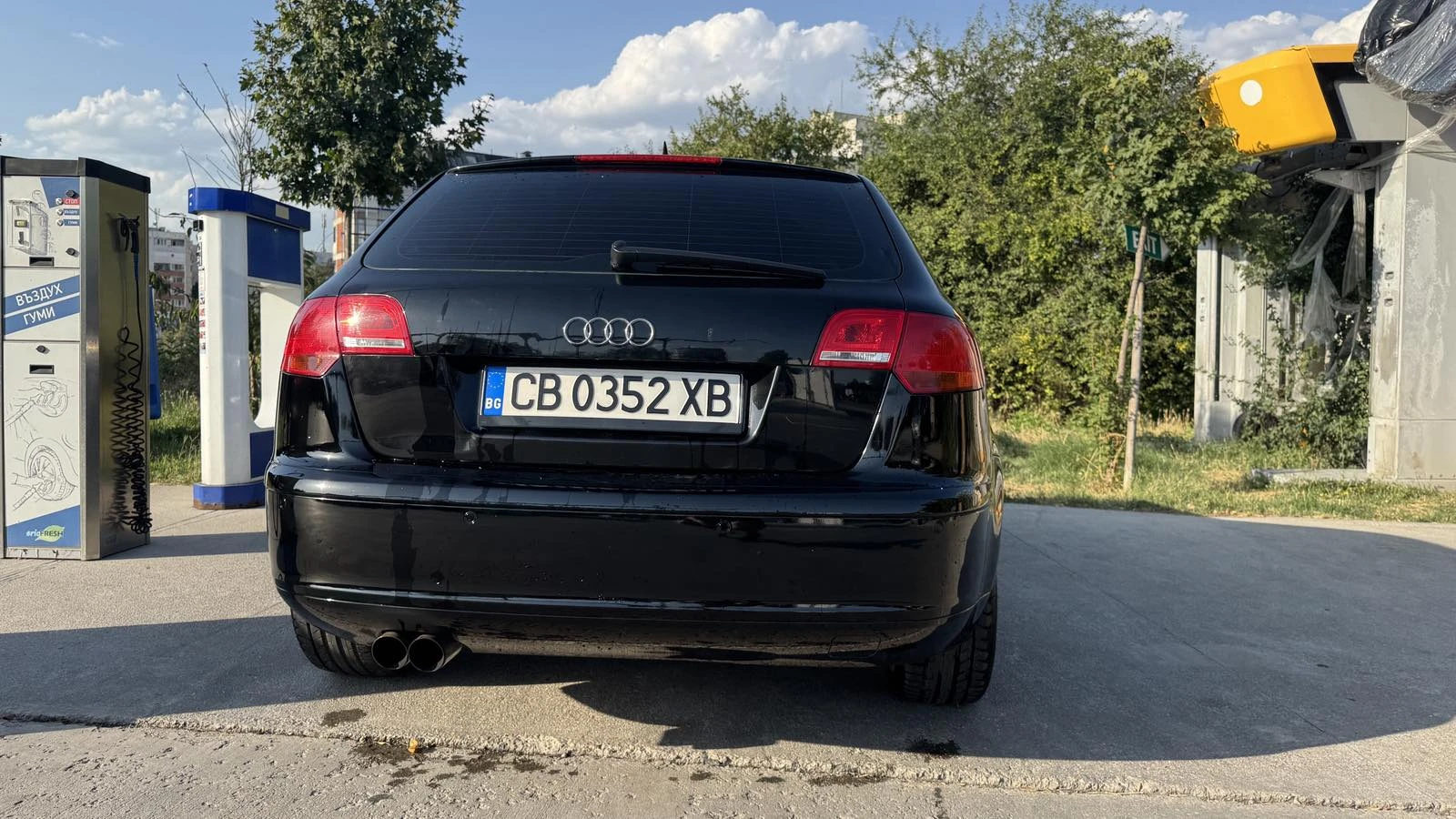 Audi A3 2.0 TFSI quattro 244 кс. Гаражен! Напълно Обслужен - изображение 2