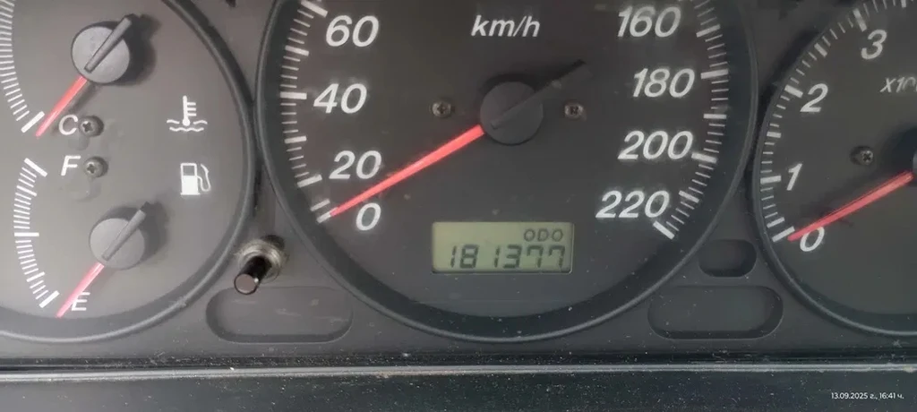 Mazda 323 1.5 | Mobile.bg   5