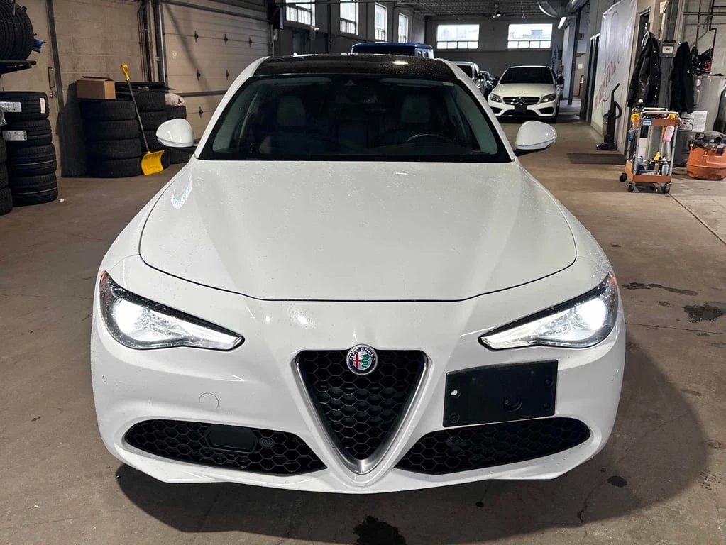 Alfa Romeo Giulia * Ti * CARFAX * БЕЗ ПЪРВОНАЧАЛНА ВНОСКА - изображение 6