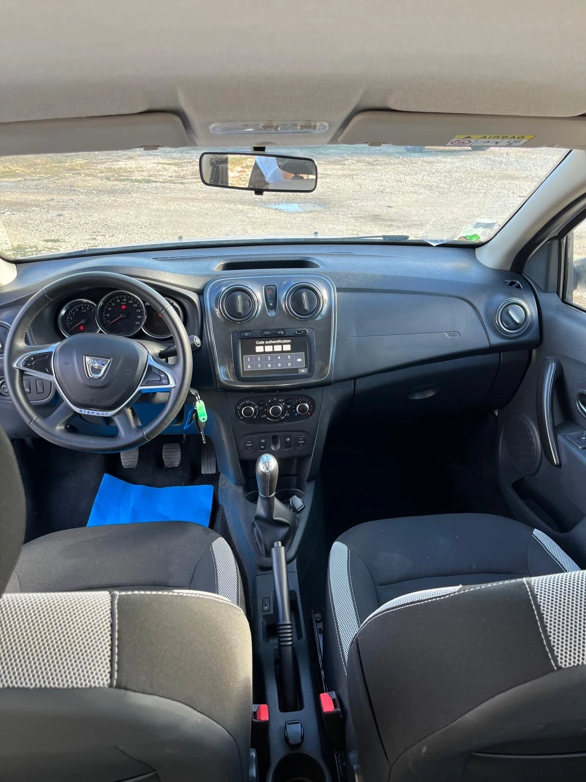 Dacia Sandero 1.5 dCi Stepway - изображение 7