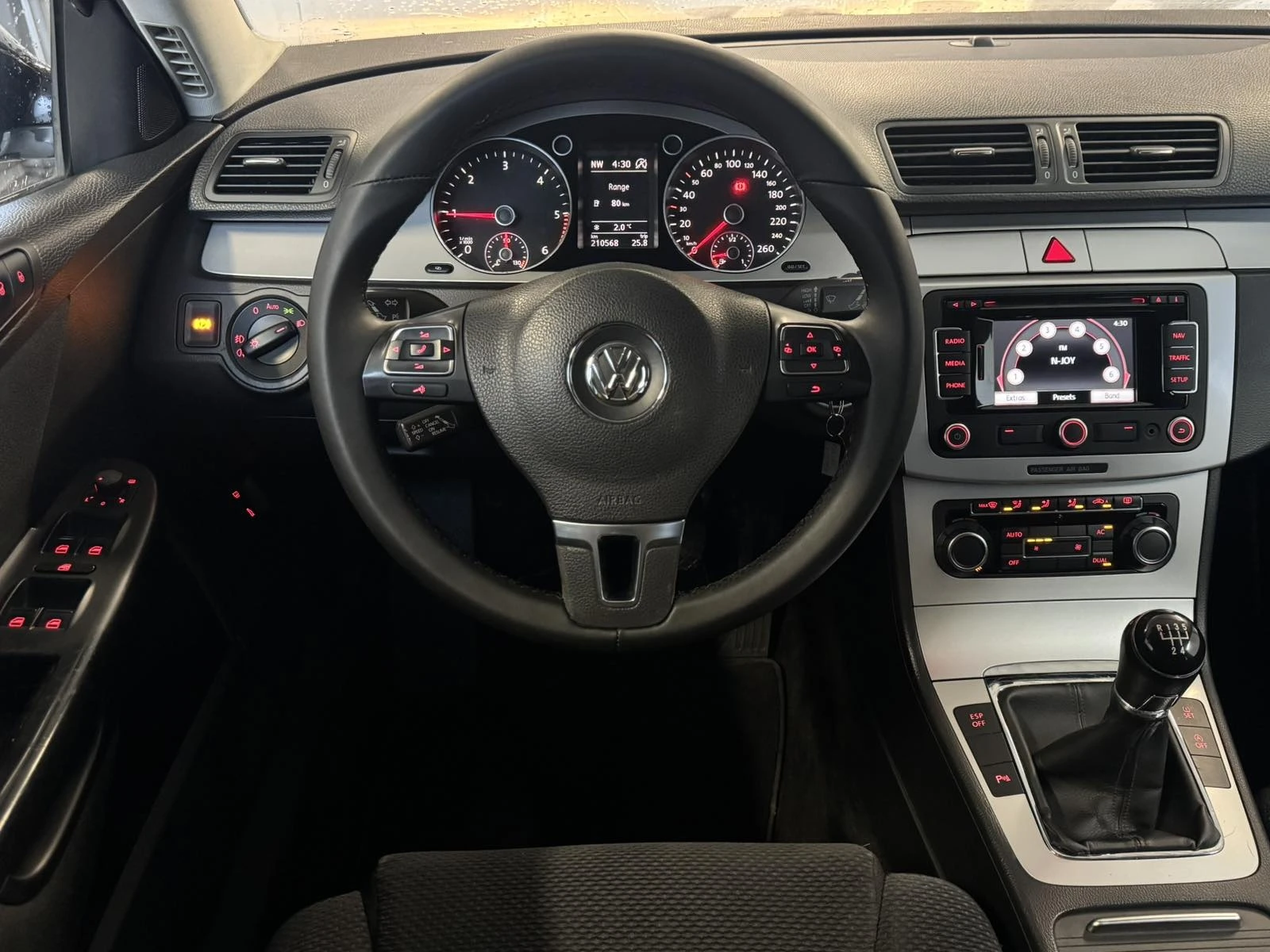 VW Passat 1.6TDI EURO 5 | Mobile.bg � ����������� 9