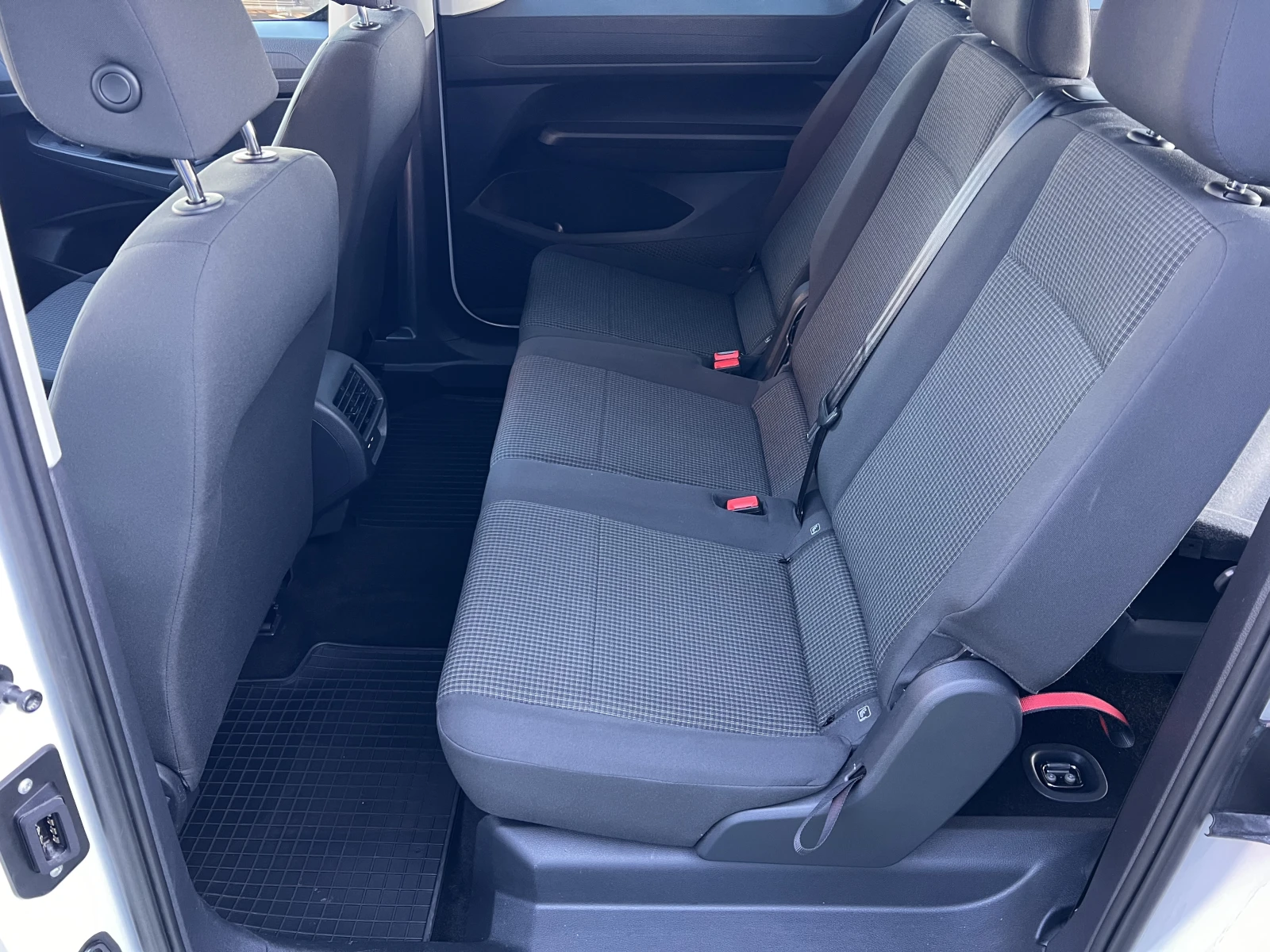 VW Caddy Life/2.0TDI/102k.c./6MT/6+ 1/ГАРАНЦИЯ - изображение 9