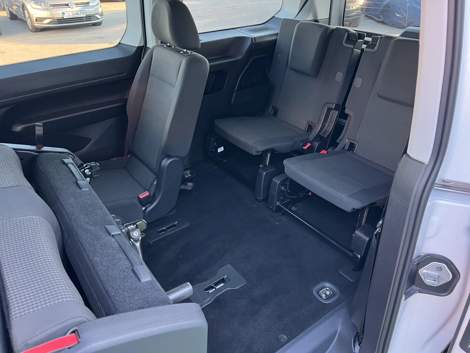 VW Caddy Life/2.0TDI/102k.c./6MT/6+ 1/ГАРАНЦИЯ - изображение 10