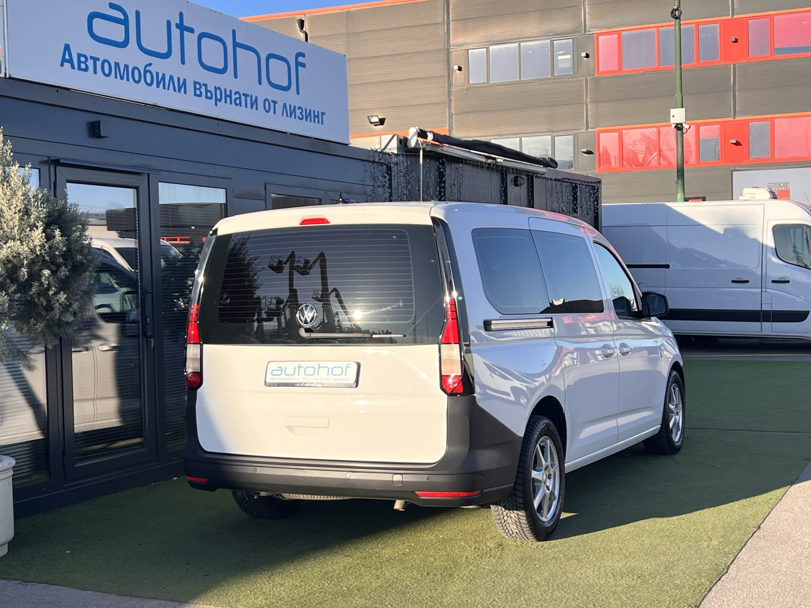 VW Caddy Life/2.0TDI/102k.c./6MT/6+ 1/ГАРАНЦИЯ - изображение 4