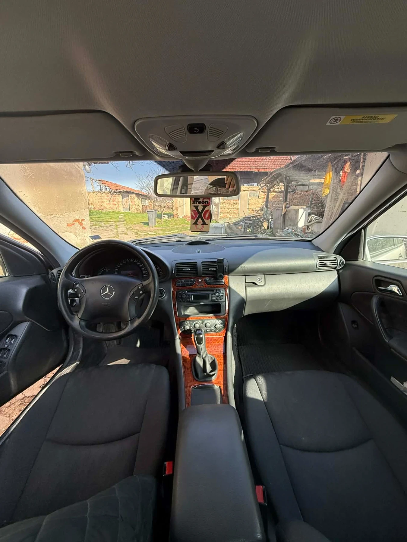 Mercedes-Benz C 180 Компресор, снимка 7 - Автомобили и джипове - 53749258