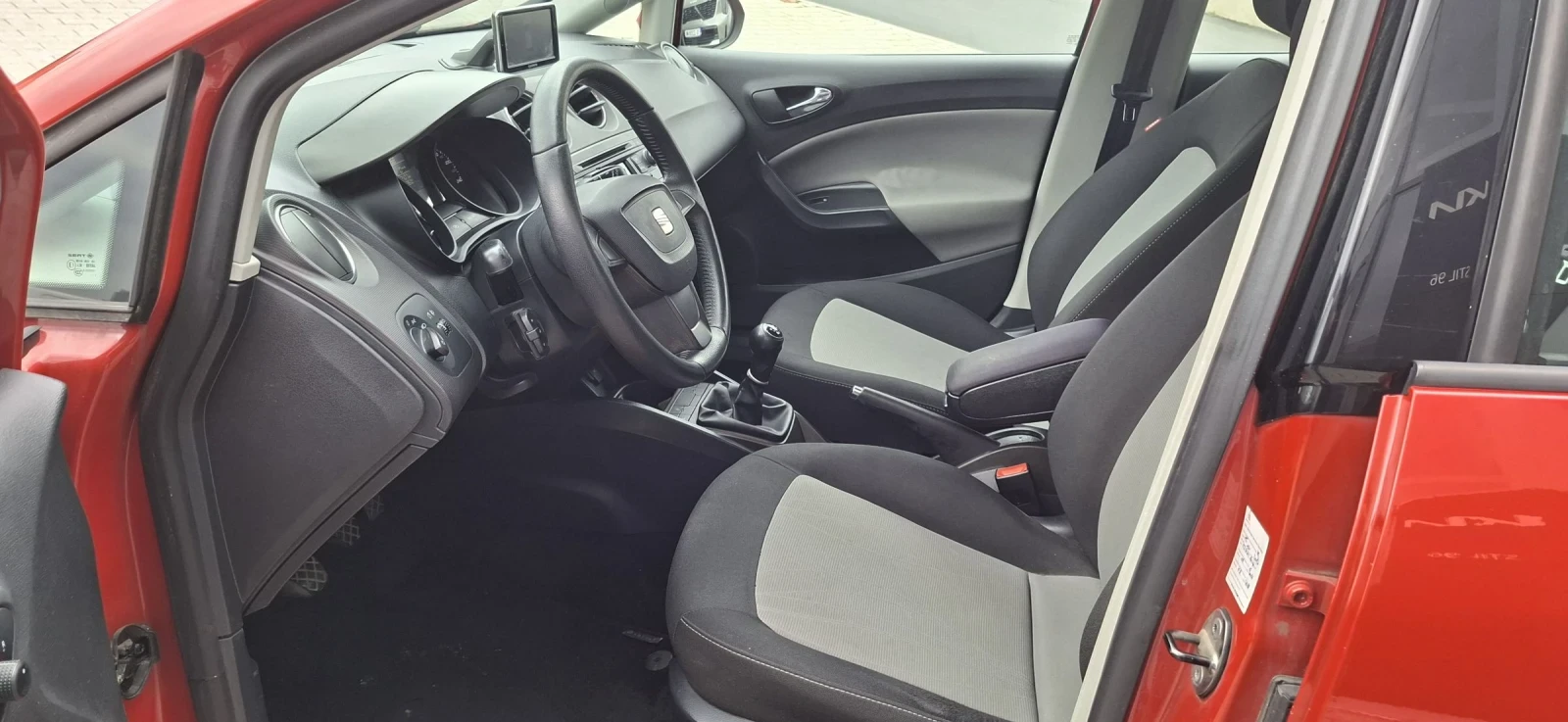 Seat Ibiza 1.9 TDI 90hp Executive edition, снимка 5 - Автомобили и джипове - 53934079