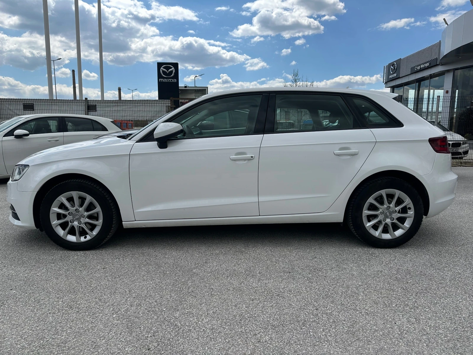 Audi A3 1, 6tdi S-tronik SPORT, снимка 8 - Автомобили и джипове - 54043644