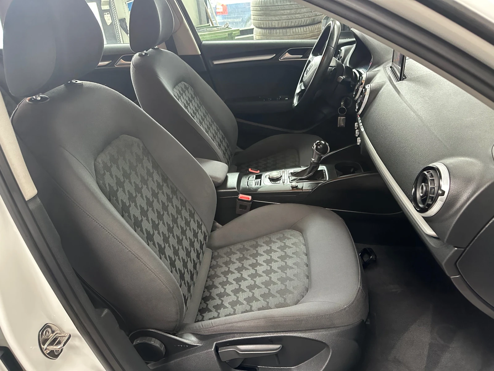 Audi A3 1, 6tdi S-tronik SPORT | Mobile.bg � ����������� 7