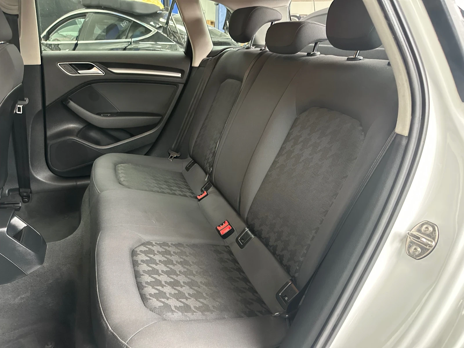 Audi A3 1, 6tdi S-tronik SPORT | Mobile.bg � ����������� 10