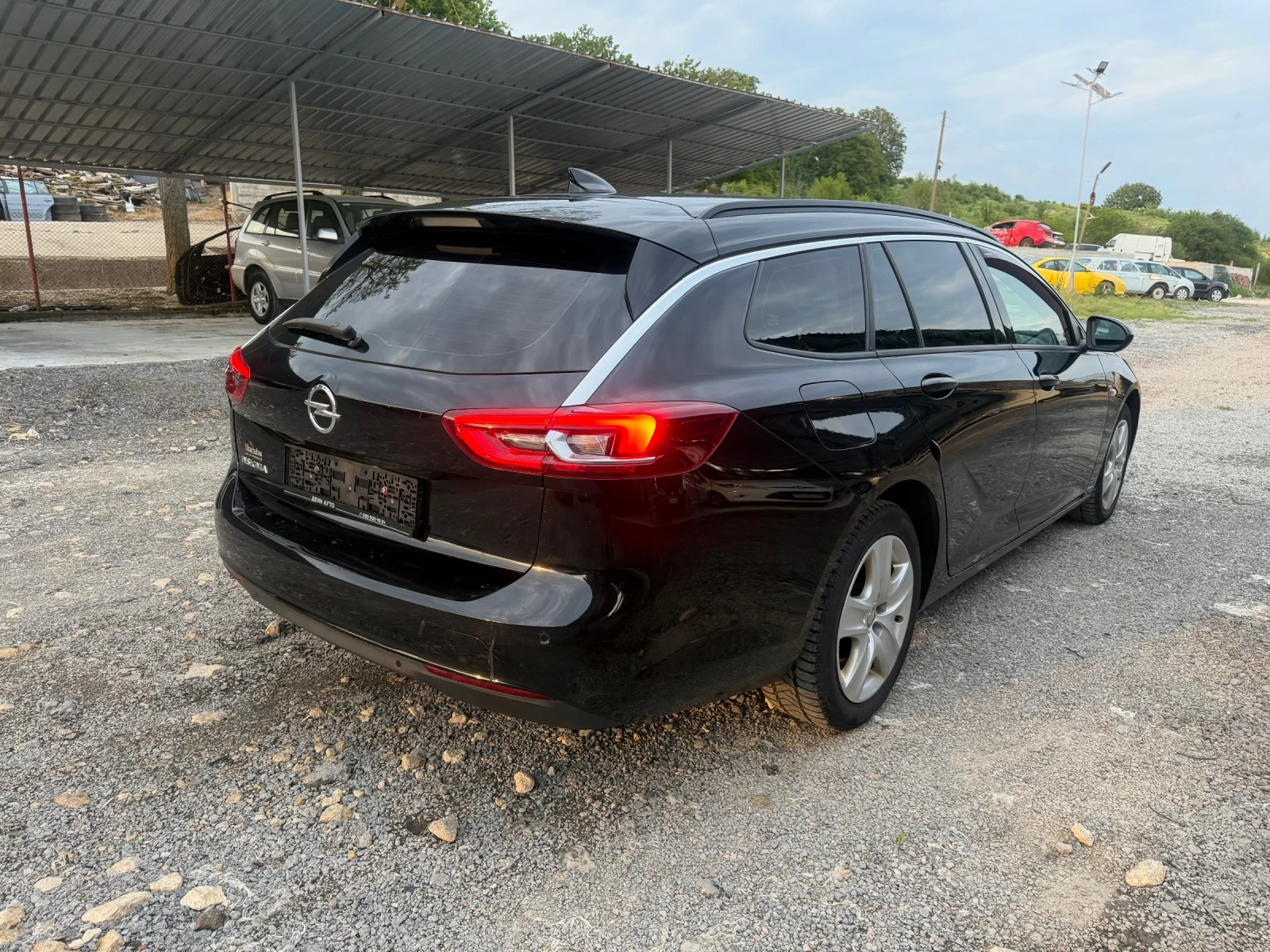 Opel Insignia 1.6 cdti, снимка 5 - Автомобили и джипове - 54721327