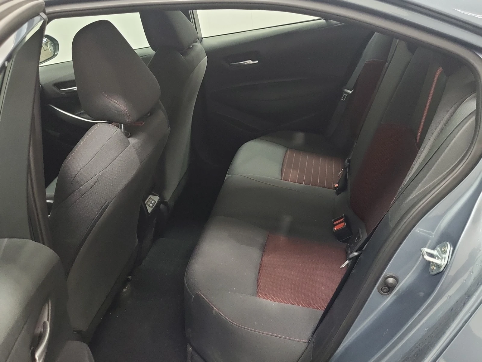 Toyota Corolla CVT / БЕЗ ИНЦИДЕНТИ / ЦЕНА ДО БЪЛГАРИЯ!, снимка 10 - Автомобили и джипове - 54870811