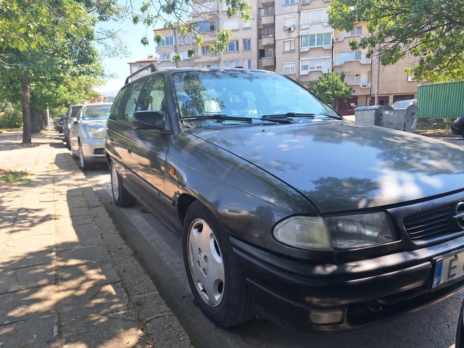 Opel Astra, снимка 2 - Автомобили и джипове - 55275543
