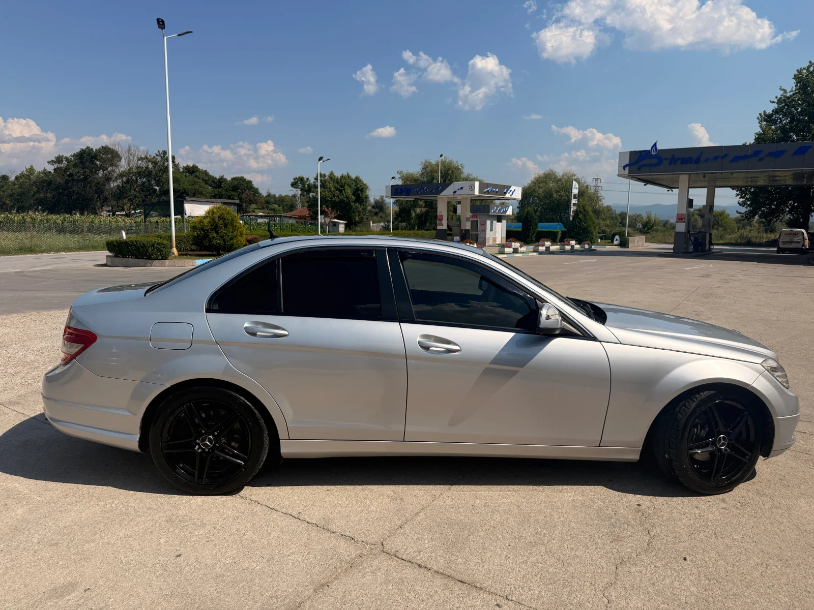 Mercedes-Benz C 200, снимка 8 - Автомобили и джипове - 55352229