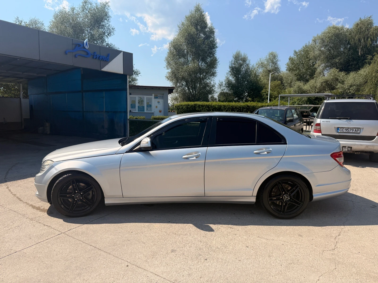 Mercedes-Benz C 200, снимка 4 - Автомобили и джипове - 55352229