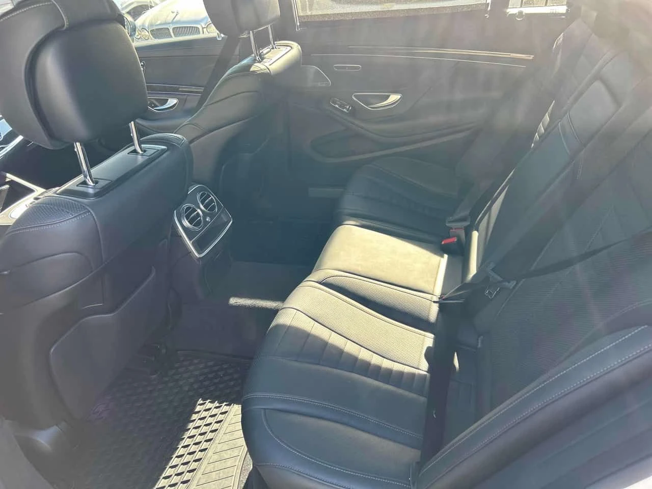 Mercedes-Benz S 550 360/DIS/HEAD UP / BURMESTER /CARFAX , снимка 10 - Автомобили и джипове - 55530055