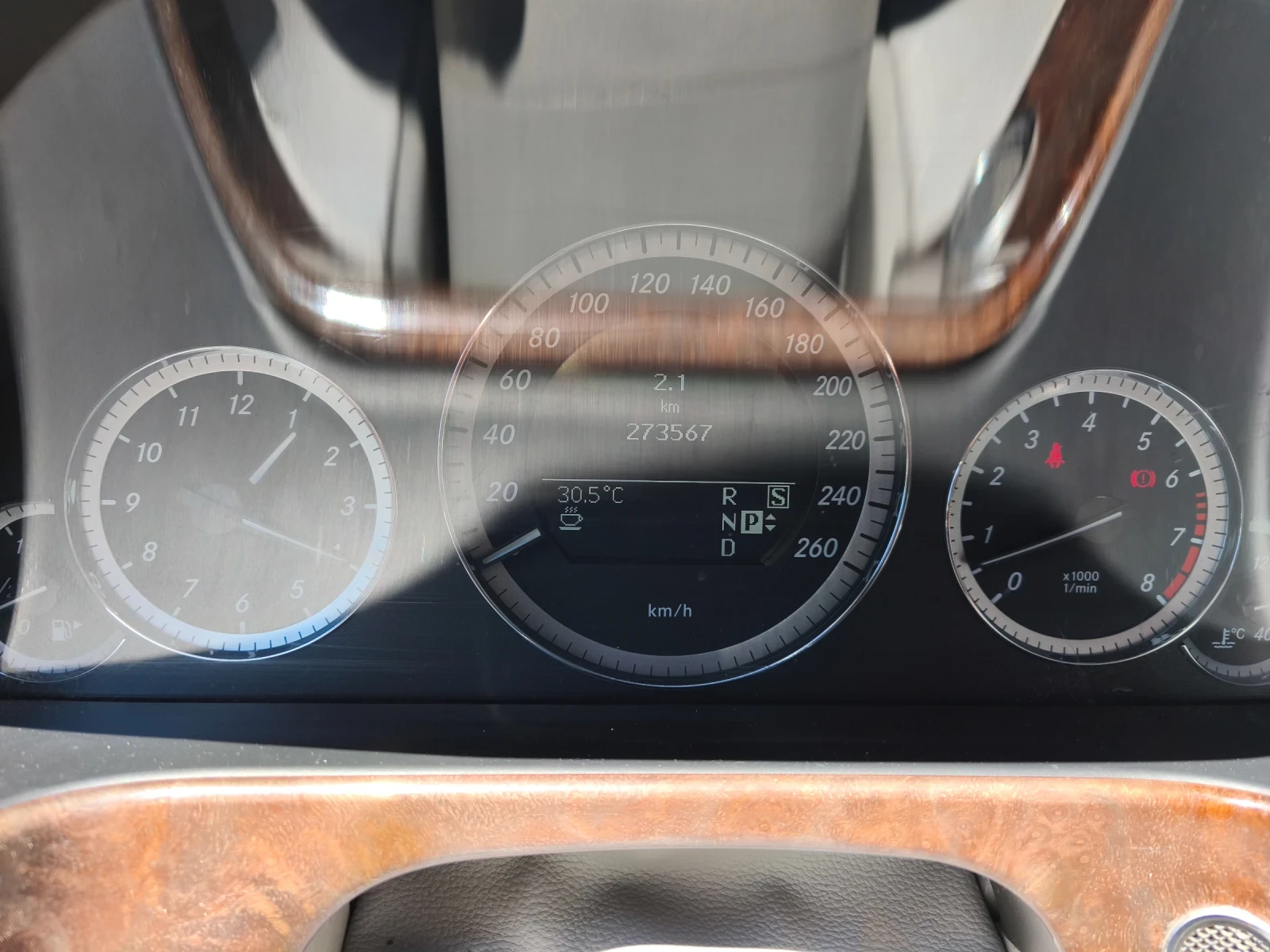 Mercedes-Benz E 350 4-matic Airmatic LPG, снимка 13 - Автомобили и джипове - 55566300