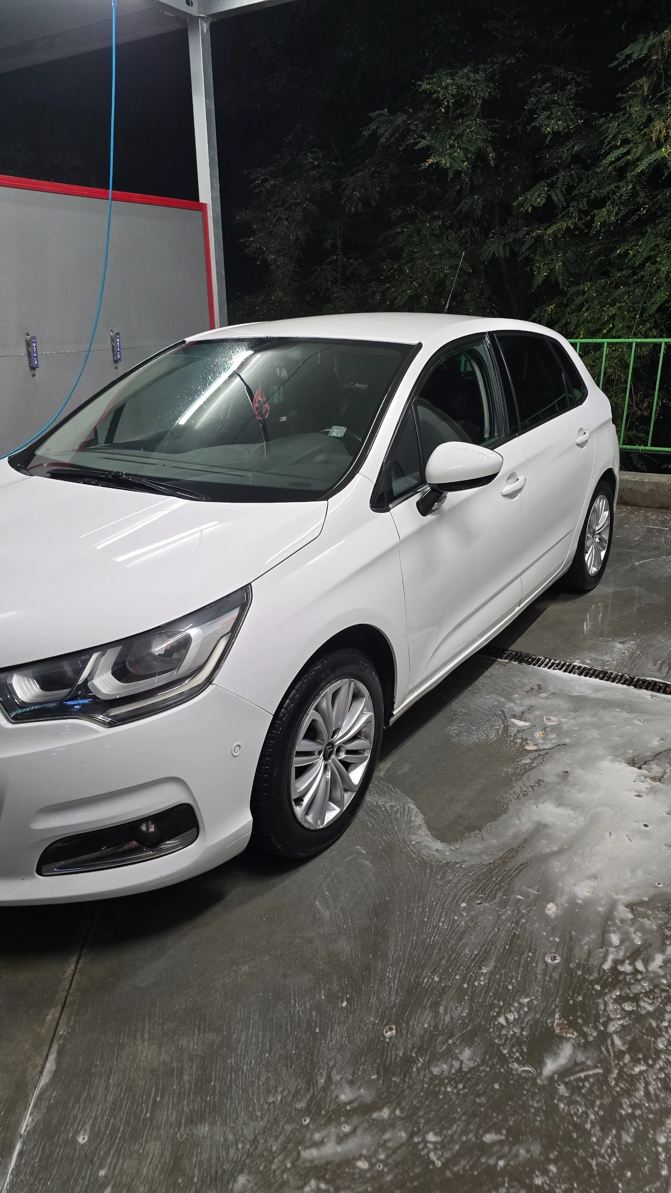 Citroen C4 1.6BlueHDI, снимка 3 - Автомобили и джипове - 55578121