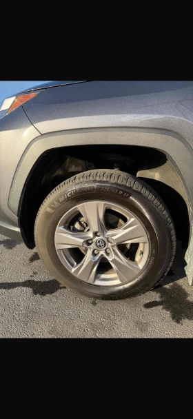 Toyota Rav4 * XLE * 2 КЛЮЧА* ПОДГРЕВ* PANO* KEYLESS* , снимка 7