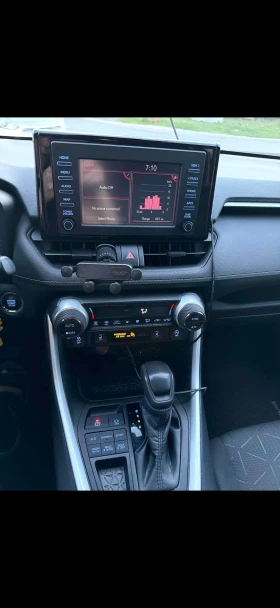 Toyota Rav4 * XLE * 2 КЛЮЧА* ПОДГРЕВ* PANO* KEYLESS* , снимка 9
