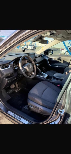 Toyota Rav4 * XLE * 2 КЛЮЧА* ПОДГРЕВ* PANO* KEYLESS* , снимка 5