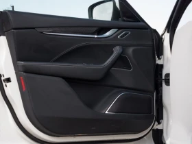 Maserati Levante S GRANLUSSO* ПАНОРАМА* 360 КАМЕРИ* ОБДУХВАНЕ*  - 41300 лв. / 21116.35 € - 82079322 7