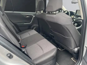 Toyota Rav4 HEV/222HP/4X4/CAM/LED/CPLAY/KLESS/538q - 42599 € / 83316.40 лв. - 41290011 16