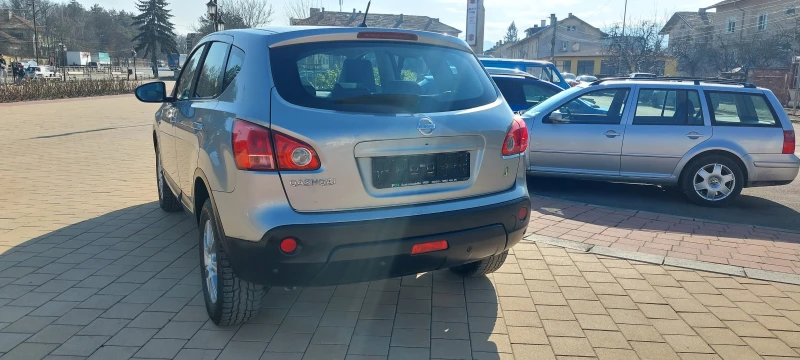 Nissan Qashqai J10, снимка 10 - Автомобили и джипове - 48923857