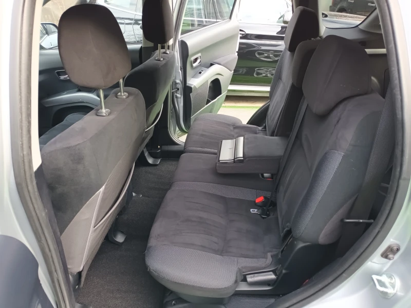 Mitsubishi Outlander 2.0DI-D/4x4/7 места/6sk, снимка 10 - Автомобили и джипове - 52533345