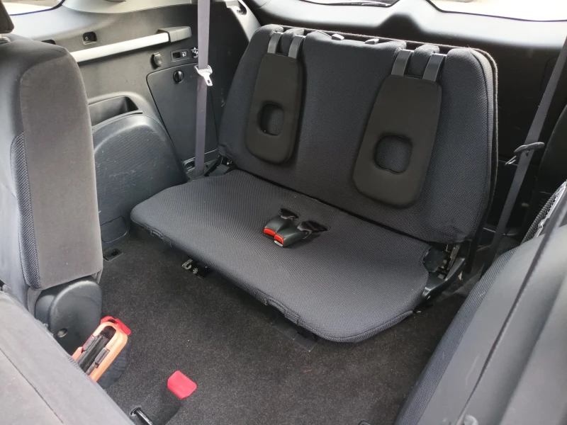 Mitsubishi Outlander 2.0DI-D/4x4/7 места/6sk, снимка 11 - Автомобили и джипове - 52533345