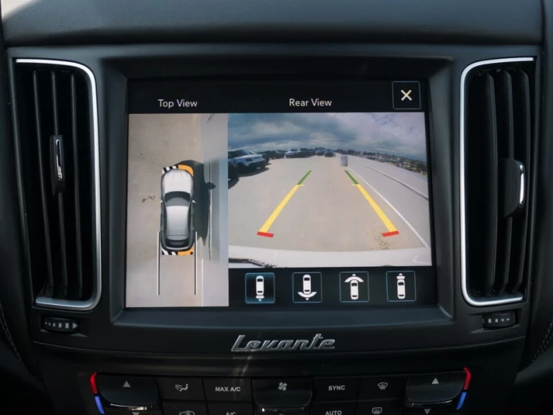 Maserati Levante S GRANLUSSO* ПАНОРАМА* 360 КАМЕРИ* ОБДУХВАНЕ* , снимка 13 - Автомобили и джипове - 52661316