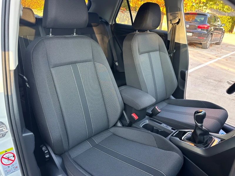 VW T-Roc 1.0TSI LIFE-110kc FACE 34хил.км, снимка 13 - Автомобили и джипове - 52910274