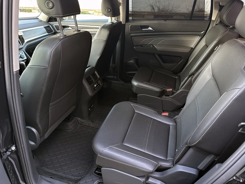 VW Atlas 2.0L 4Motion, R-Line, снимка 10 - Автомобили и джипове - 53120328