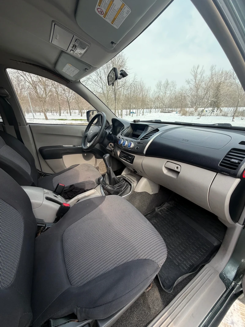 Mitsubishi L200, снимка 10 - Автомобили и джипове - 53363220