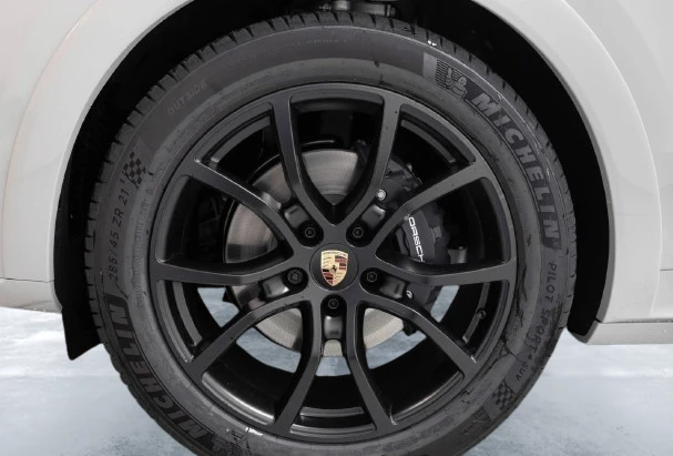 Porsche Cayenne Coupe = NEW = Sport Design Гаранция - изображение 6
