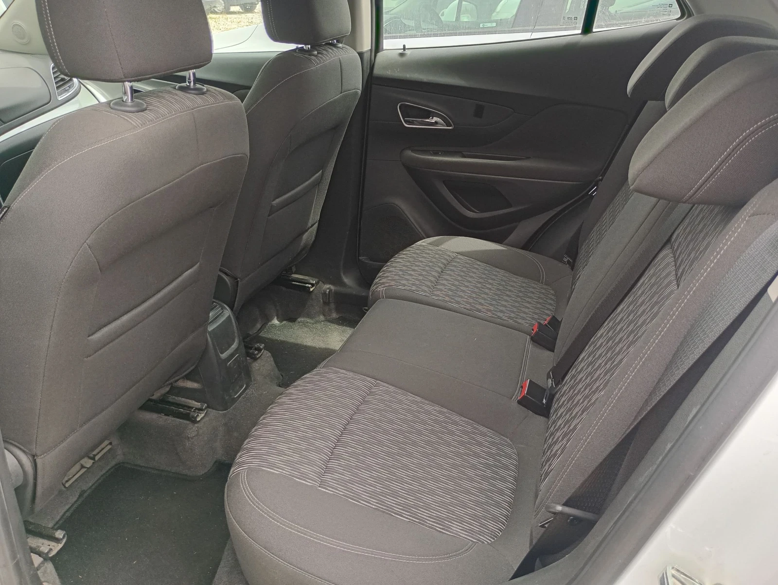 Opel Mokka 1.6i.ГАЗ - изображение 8