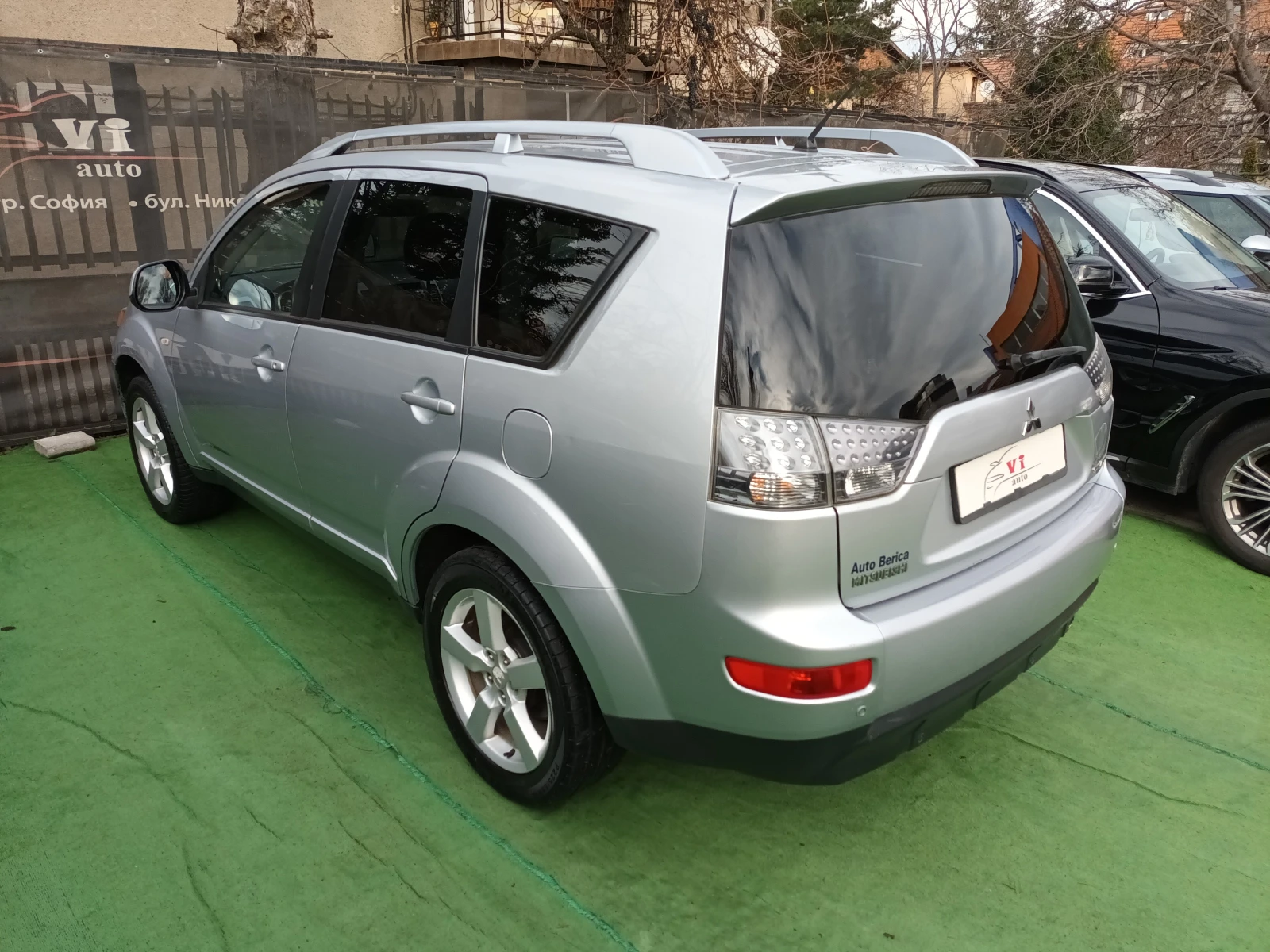 Mitsubishi Outlander 2.0Tdi/4x4/7 места/6sk - изображение 5