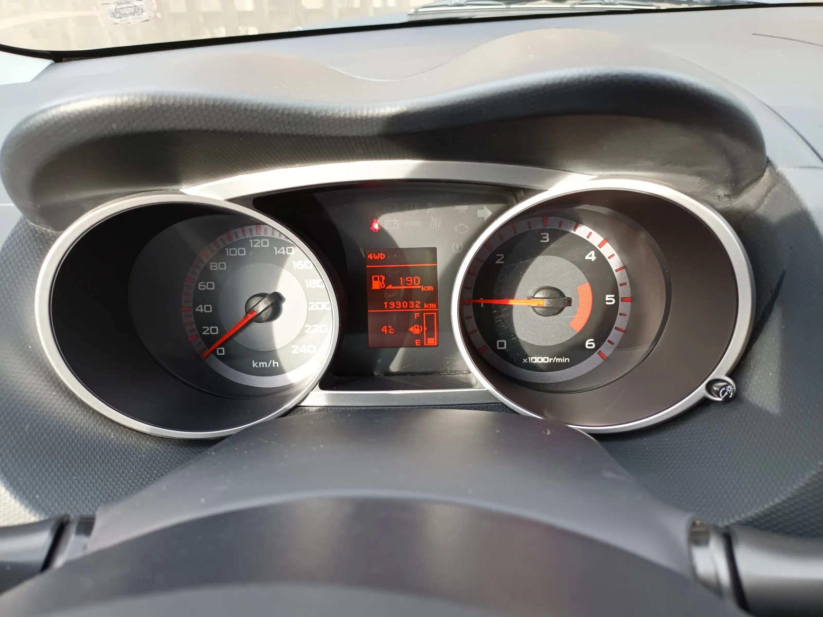 Mitsubishi Outlander 2.0DI-D/4x4/7 /6sk | Mobile.bg   14