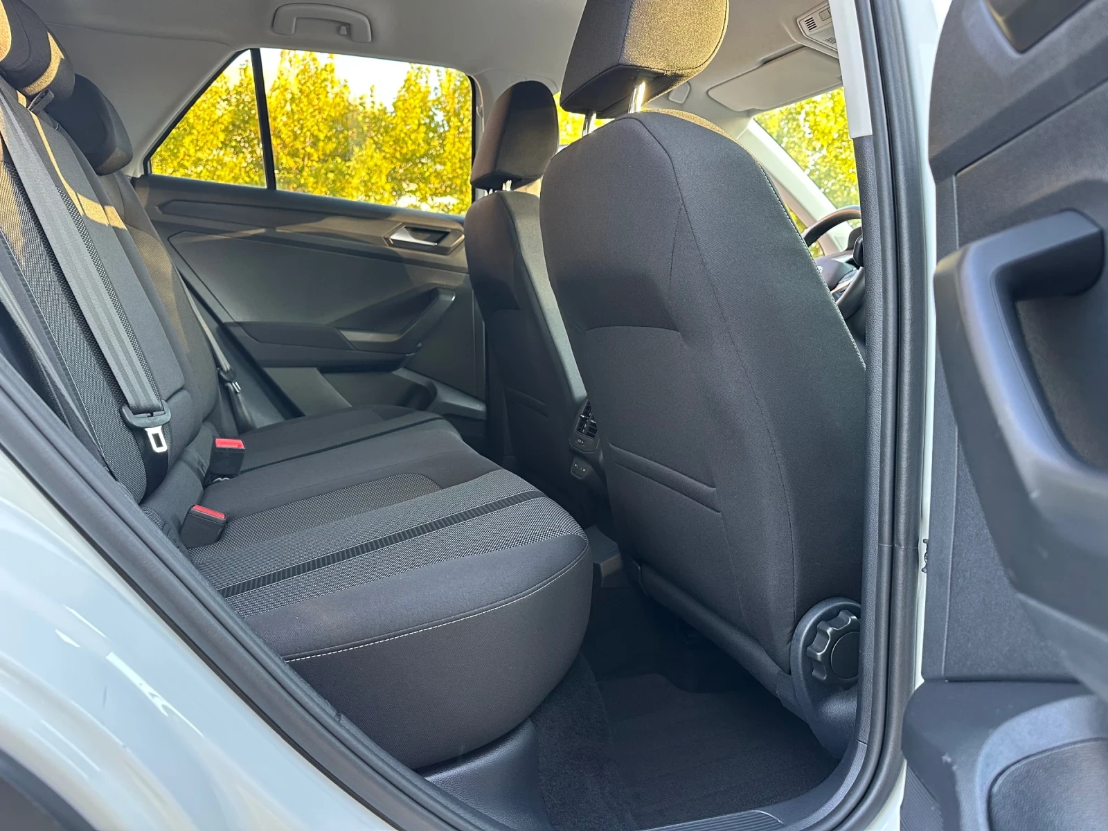 VW T-Roc 1.0TSI LIFE-110kc FACE 34���.�� | Mobile.bg � ����������� 12