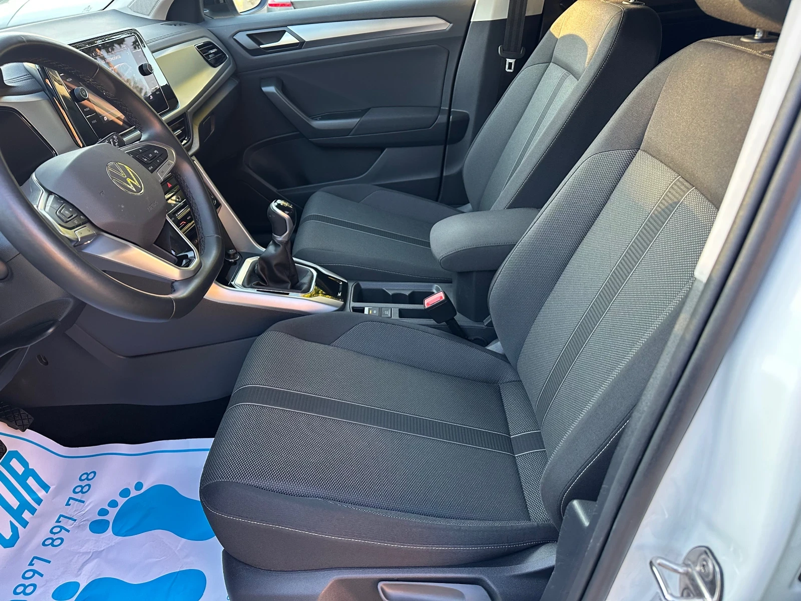 VW T-Roc 1.0TSI LIFE-110kc FACE 34хил.км - изображение 8