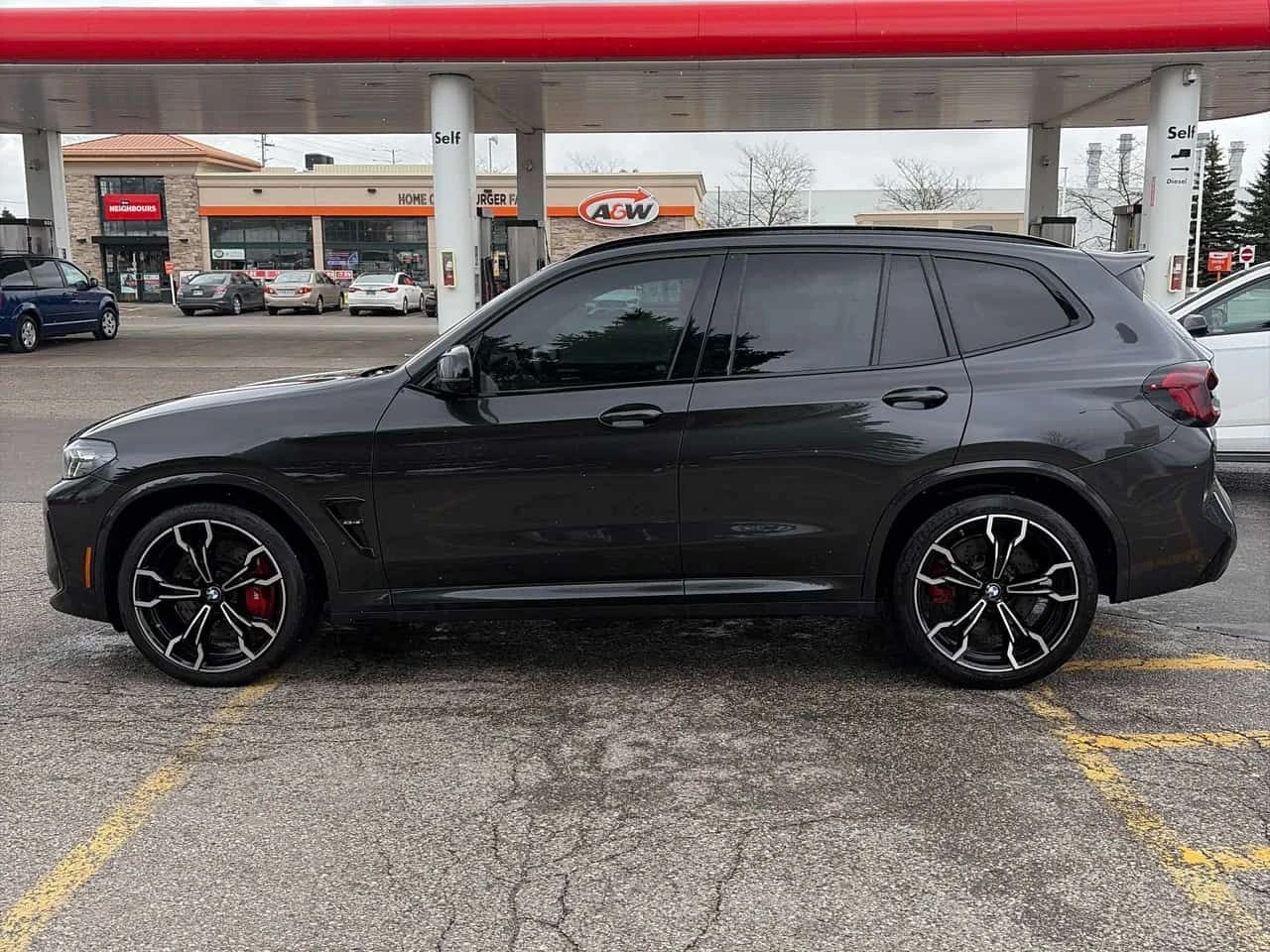 BMW X3 Competition/360/HUD/HARMAN KARDON/PANO/ОБДУХВАНЕ, снимка 3 - Автомобили и джипове - 53956429